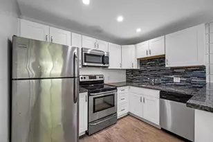 3211 W De Leon St, Tampa, FL 33609 - Photo 2