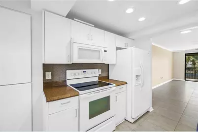 1320 Pasadena Avenue S #203, South Pasadena, FL 33707 - Photo 8