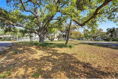 4811 S Sunset Boulevard, Tampa, FL 33629 - Photo 14