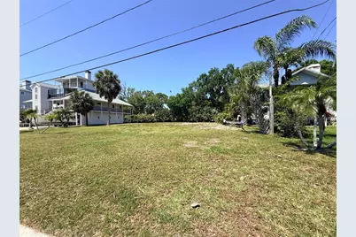 231 Lagoon Drive, Palm Harbor, FL 34683 - Photo 8