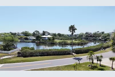 231 Lagoon Drive, Palm Harbor, FL 34683 - Photo 1