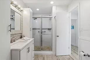 221 41st Ave, Saint Pete Beach, FL 33706 - Photo 32