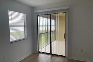 10125 Sailwinds Blvd N, Largo, FL 33773 - Photo 12