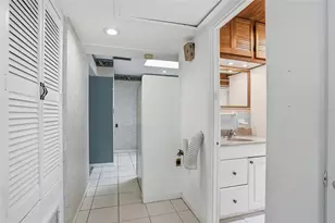 6127 4th Ave S, Saint Petersburg, FL 33707 - Photo 20
