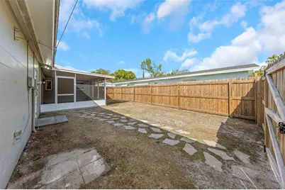 5744 17th Avenue N, Saint Petersburg, FL 33710 - Photo 38