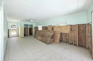 875 Bruce Ave, Clearwater, FL 33767 - Photo 10