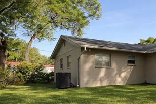 2320 Palm Ave, Seffner, FL 33584 - Photo 2
