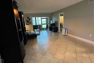 109 Pine Ct, Oldsmar, FL 34677 - Photo 10