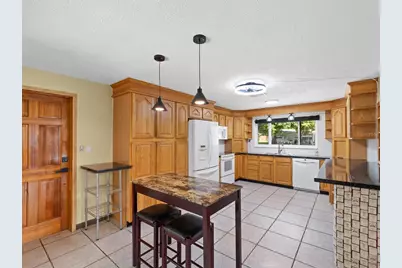 2086 Lakewood Drive, Clearwater, FL 33763 - Photo 6