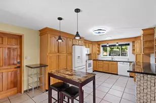 2086 Lakewood Dr, Clearwater, FL 33763 - Photo 6