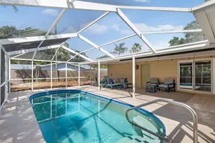 2086 Lakewood Dr, Clearwater, FL 33763 - Photo 2