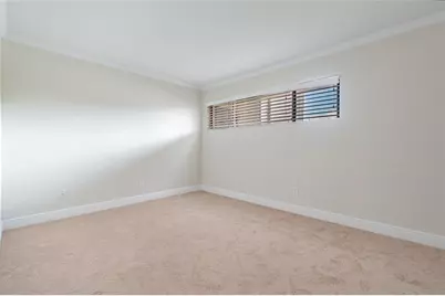 13618 Greenfield #305, Tampa, FL 33618 - Photo 28