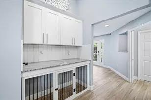 1005 Chandler Snowden Ct, Ruskin, FL 33570 - Photo 8