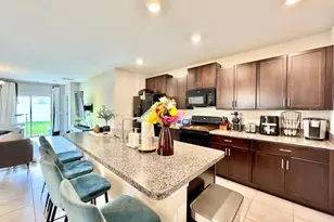 7309 Canterbury Bells Ct, Tampa, FL 33619 - Photo 12