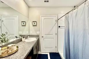 7309 Canterbury Bells Ct, Tampa, FL 33619 - Photo 26