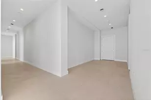 275 1st Ave S, Saint Petersburg, FL 33701 - Photo 24
