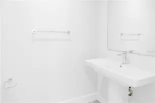 275 1st Ave S, Saint Petersburg, FL 33701 - Photo 20