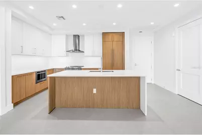 275 1st Ave S #1608, Saint Petersburg, FL 33701 - Photo 4