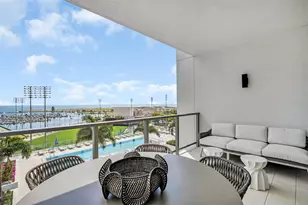 301 1st St S, Saint Petersburg, FL 33701 - Photo 14
