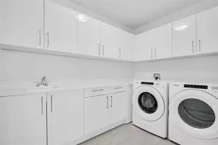 301 1st St S, Saint Petersburg, FL 33701 - Photo 64