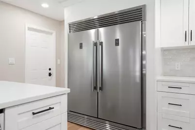 521 51st Avenue S, Saint Petersburg, FL 33705 - Photo 16