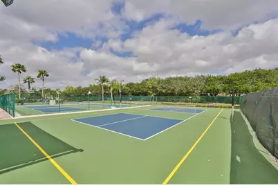 2423 Richmond Greens Court, Sun City Center, FL 33573 - Photo 52