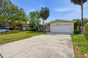 8346 42nd Ave N, Saint Petersburg, FL 33709 - Photo 2