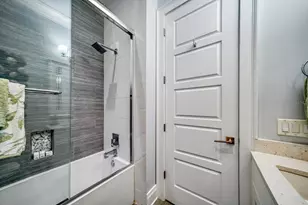 158 Brightwater Dr, Clearwater Beach, FL 33767 - Photo 36