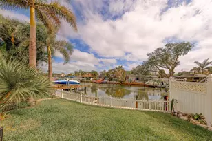 2017 Cove Dr, Largo, FL 33774 - Photo 42