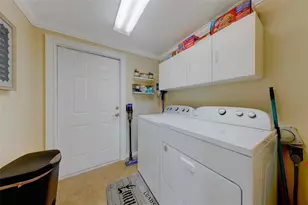 2017 Cove Dr, Largo, FL 33774 - Photo 36