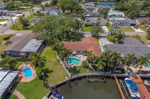 2017 Cove Dr, Largo, FL 33774 - Photo 56