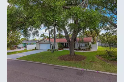 2017 Cove Drive, Largo, FL 33774 - Photo 52