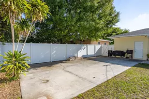 2700 49th Street N, Saint Petersburg, FL 33710 - Photo 38