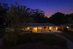 2700 49th Street N, Saint Petersburg, FL 33710 - Photo 2