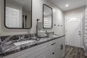 2700 49th Street N, Saint Petersburg, FL 33710 - Photo 26