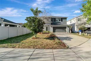 8406 Cherry Branch Dr, Ruskin, FL 33573 - Photo 2