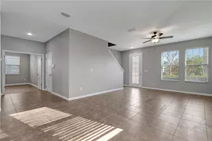 8406 Cherry Branch Dr, Ruskin, FL 33573 - Photo 8