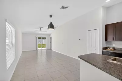 11936 Miracle Mile Drive, Riverview, FL 33578 - Photo 10