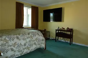 807 Jacaranda Dr, Oldsmar, FL 34677 - Photo 16