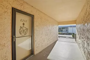 12300 Vonn Rd, Largo, FL 33774 - Photo 2