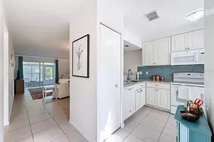 4833 Myrtle Oak Dr, New Port Richey, FL 34653 - Photo 6