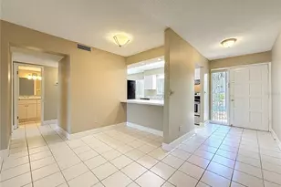 6301 Newtown Cir, Tampa, FL 33615 - Photo 10