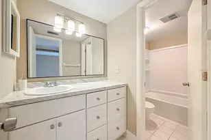 6301 Newtown Cir, Tampa, FL 33615 - Photo 20