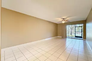 6301 Newtown Cir, Tampa, FL 33615 - Photo 12