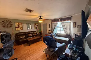 15717 Morgan St, Clearwater, FL 33760 - Photo 4