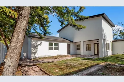 8641 May Circle, Tampa, FL 33614 - Photo 12