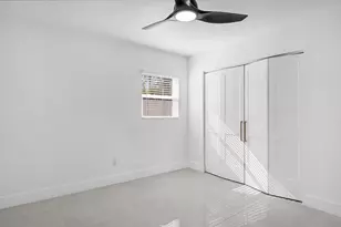 8641 May Cir, Tampa, FL 33614 - Photo 8