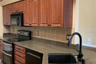 4605 Oak River Cir, Valrico, FL 33596 - Photo 34