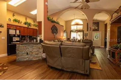 4605 Oak River Circle, Valrico, FL 33596 - Photo 16