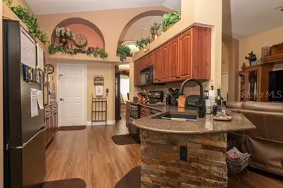 4605 Oak River Circle, Valrico, FL 33596 - Photo 12